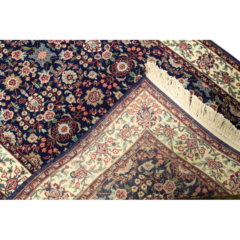Tapis bleu marine et ivoire de haute qualité noué à la main