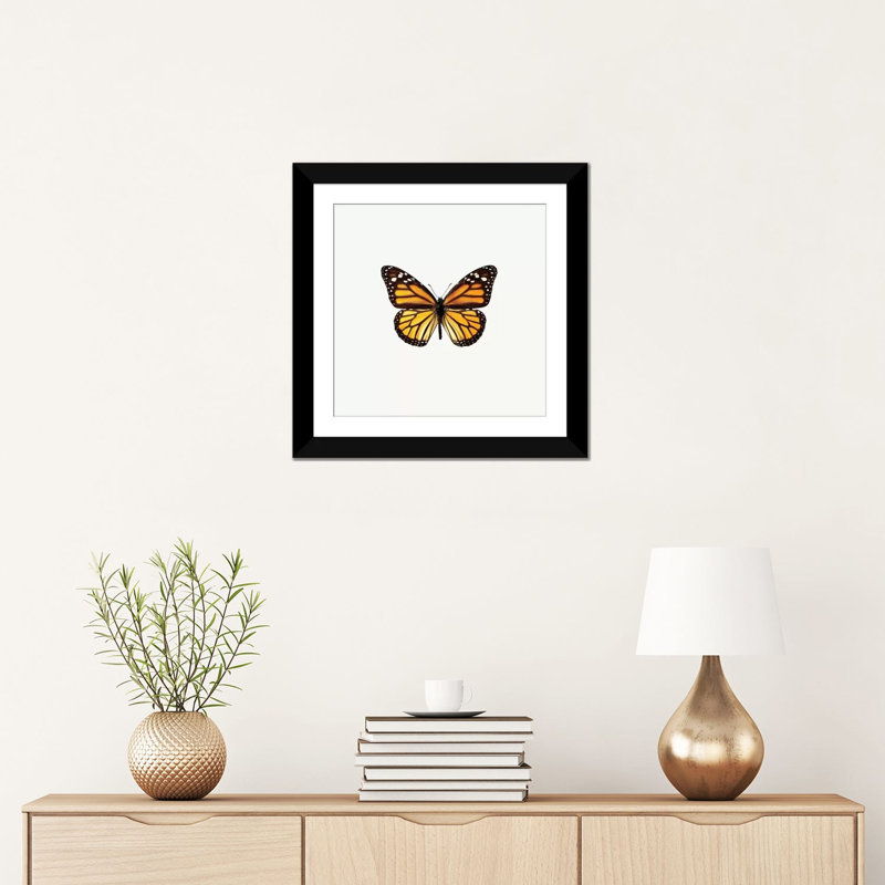 «Yellow Butterfly I», impression sur toile, H 16 po x l 16 po x P 1 po, Papier beaux-arts encadré noir