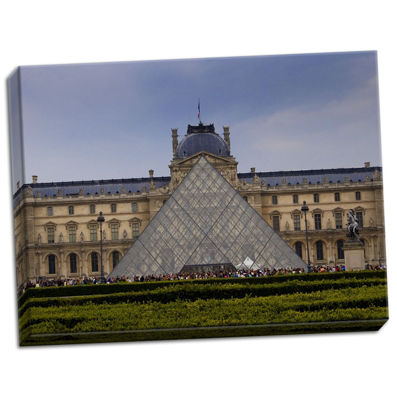 «Pyramid at the Louvre IV», reproduction de photo sur toile tendue
