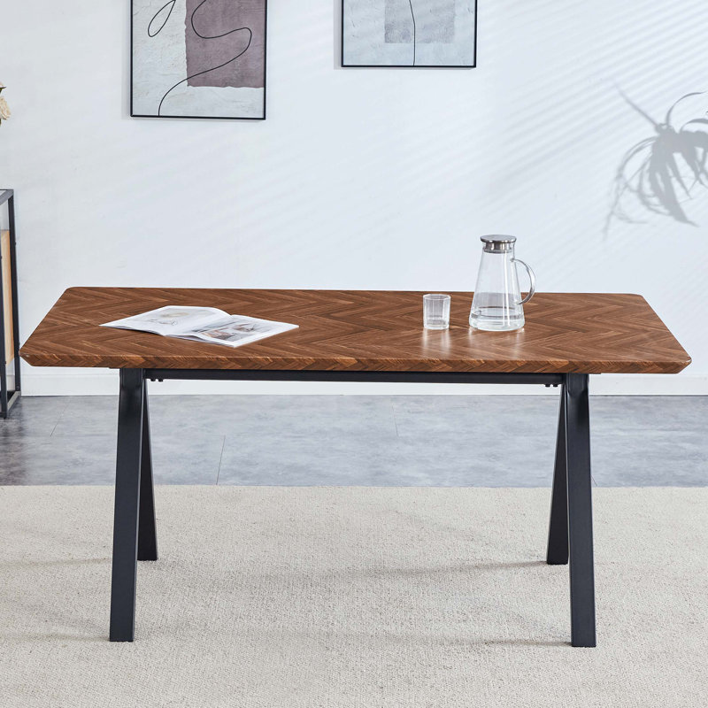 Table de salle à manger à chevrons
