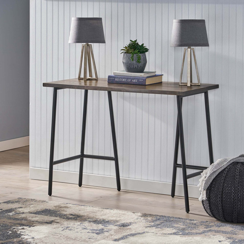 Console en bois brun avec pieds en métal