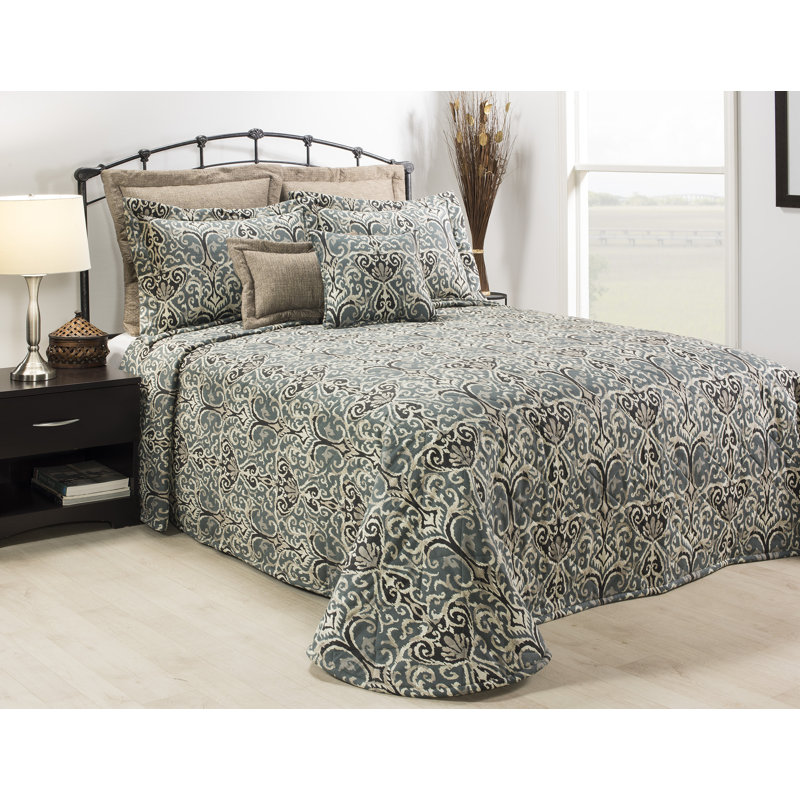 Midnight Ikat Contemporary Cotton Bedspread, Full / Double
