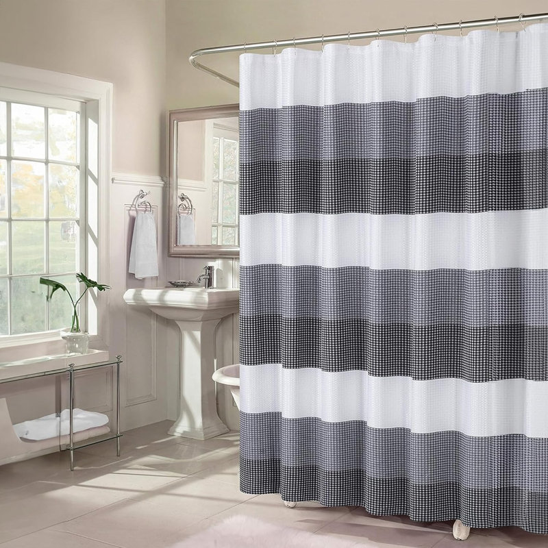 Rideau de douche tissé gaufré 70 po x 72 po, Noir
