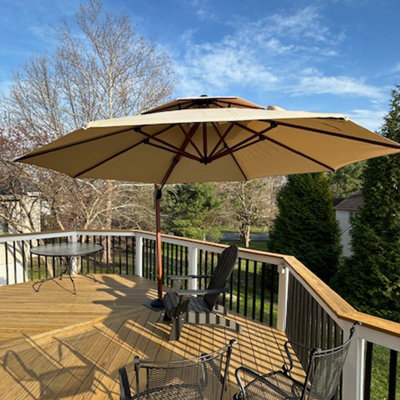 Parasol en porte-à-faux rond en bois 13 pi avec base en tôle d'acier, bleu marine