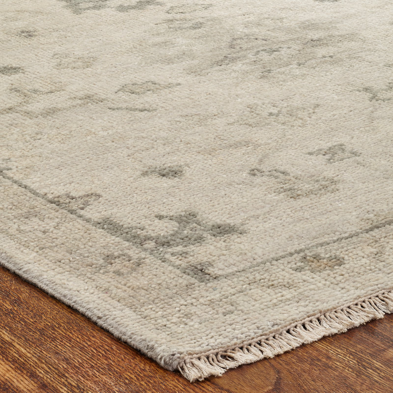 Meladee Wool Floral Area Rug in Ivory, Rectangle 8' x 10'