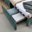Grand lit coussiné, cadre de lit rembourré confortable-603057234