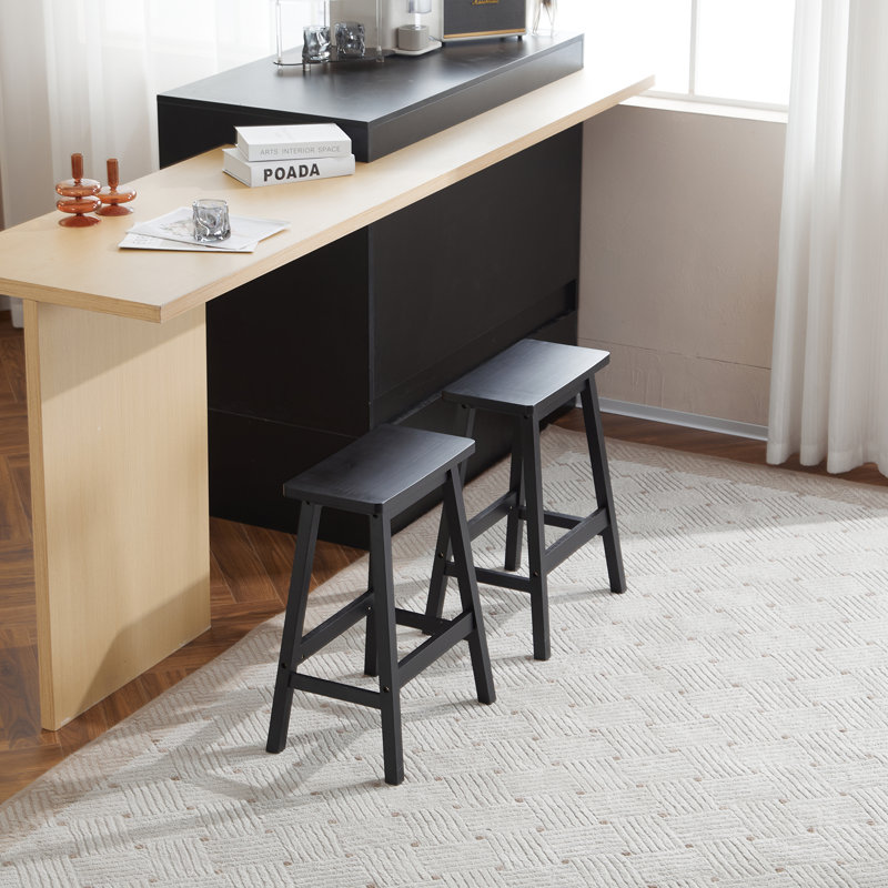 Tabouret en bois massif Whitworth, Tabouret de comptoir (siège d’une hauteur de 24