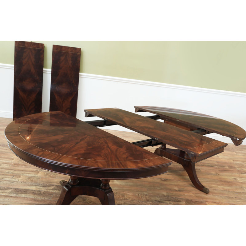 Round Mahogany Dining Table Opens To 10 Feet  Seats 12