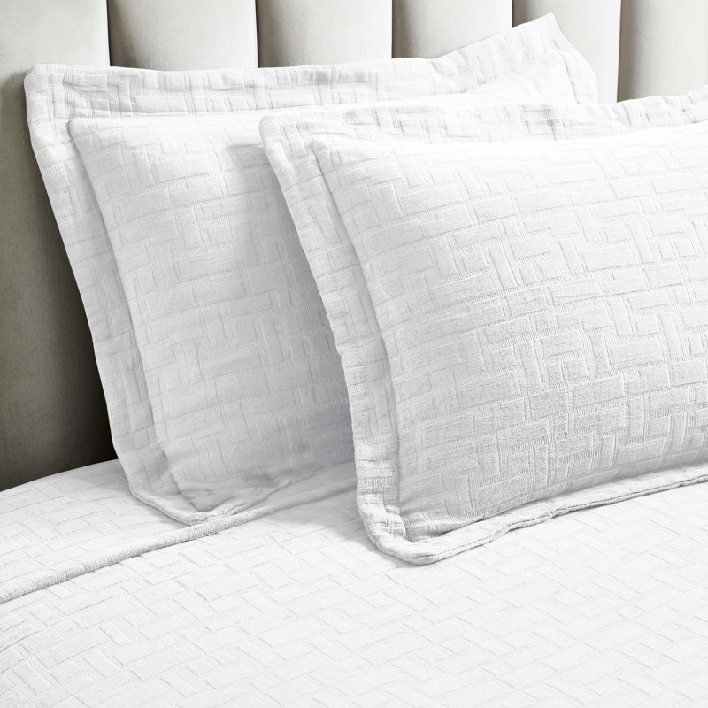 Madrid Cotton Medium Weight Geometric Matelasse Bedspread And Sham Set, Full Bedspread + 2 Standard Shams, White