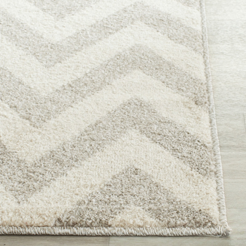 Falstaff Performance Chevron Rug, Square 7'
