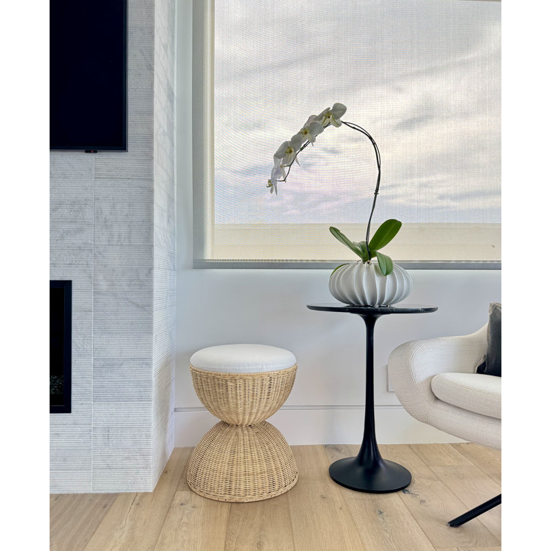 Tabouret en verre en osier avec coussin de siège blanc Aeris