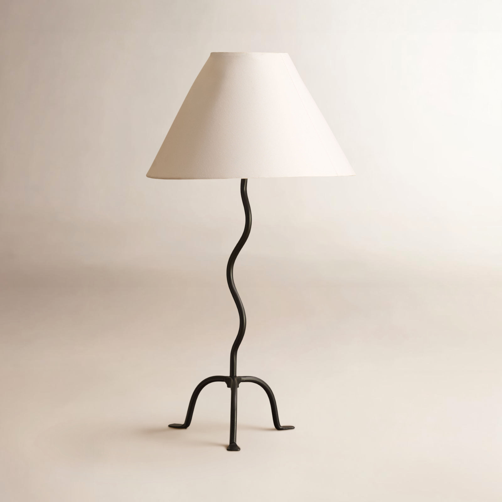Chey 24.75" Metal Table Lamp
