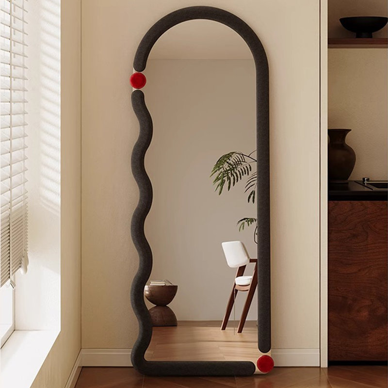 Miroir pleine grandeur de style moyen âge