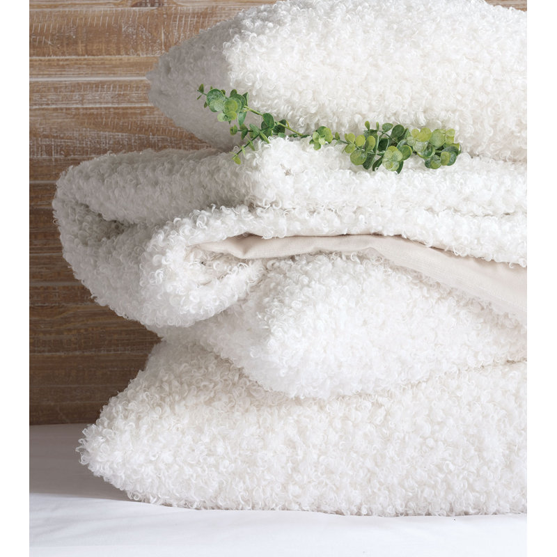 Poodle Square Pillow Cover & Insert, 22"H x 22"W