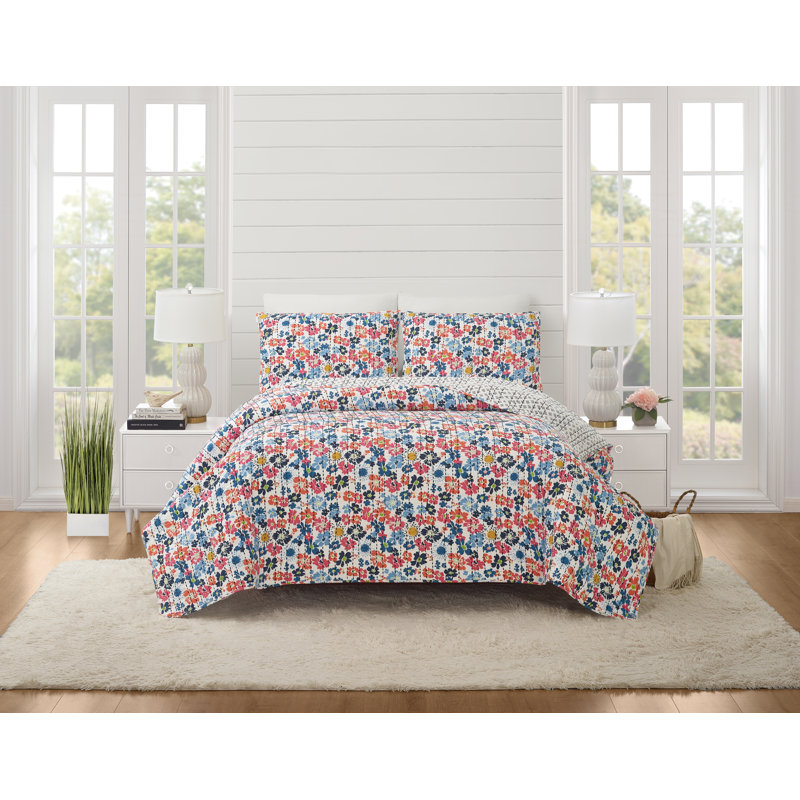 King White Cotton Reversible Floral Quilt Set