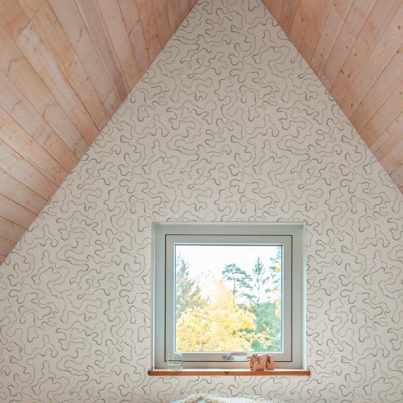 Superfresco Easy Cliveden Berry Wallpaper, Green