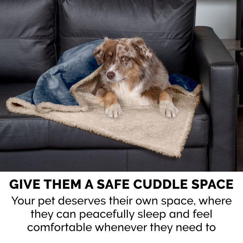 FurHaven Snuggly & Warm Soft-Edge Warming Waterproof Blanket