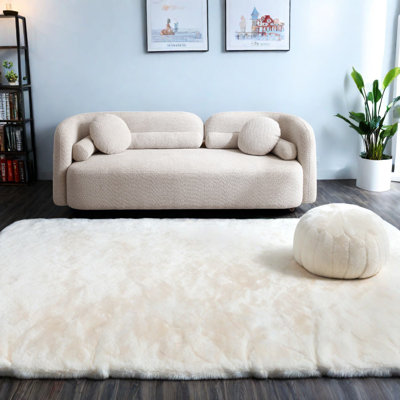 Canapés luxueux et modernes, revêtement en bois massif beige, idéal pour le salon