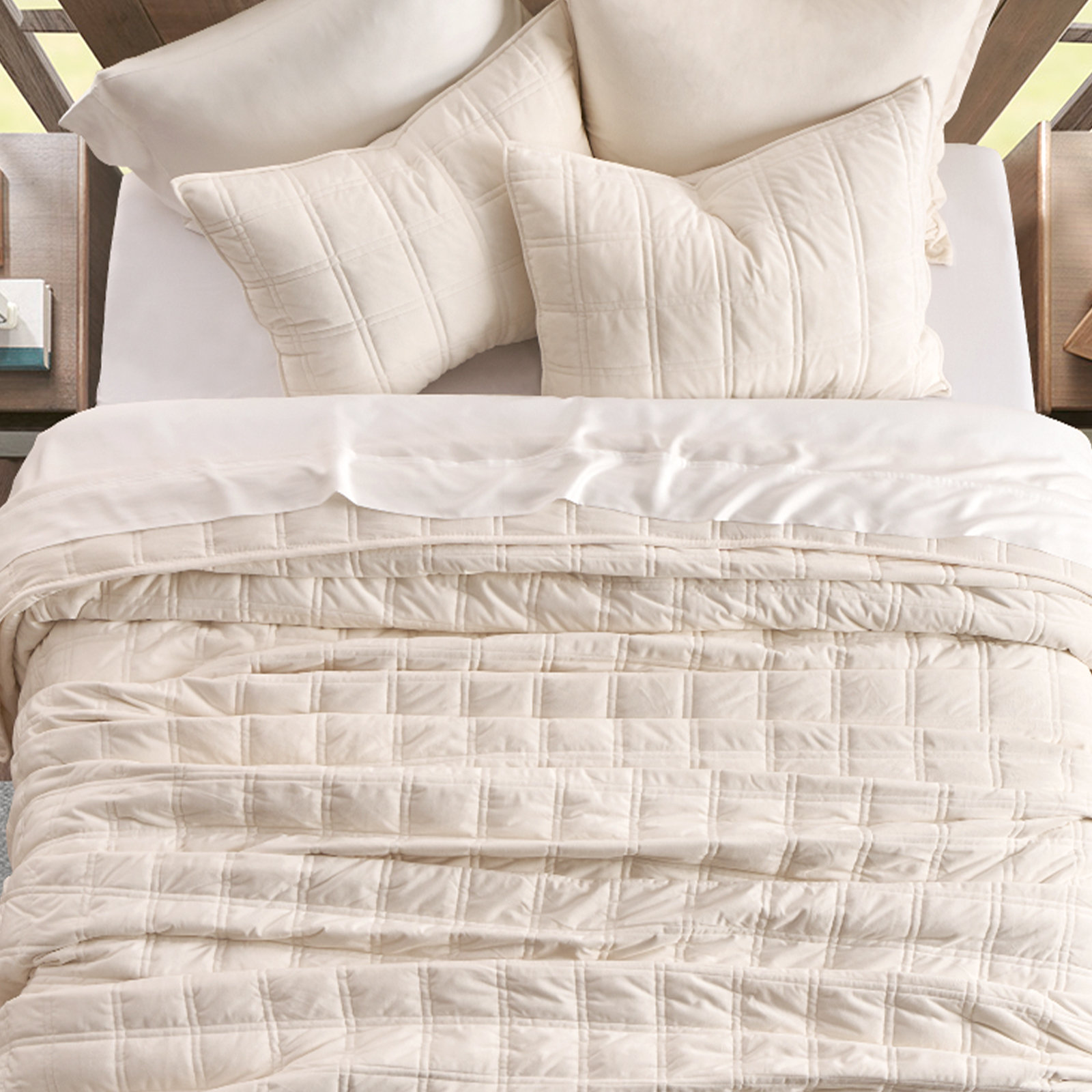 Velvet Quilt Set, Queen Quilt + 2 Queen Shams, Cream White