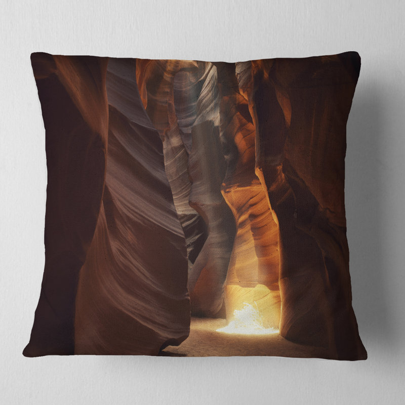 Coussin Sunbeam In Antelope Canyon, 16 po x 1 po, Coussin décoratif