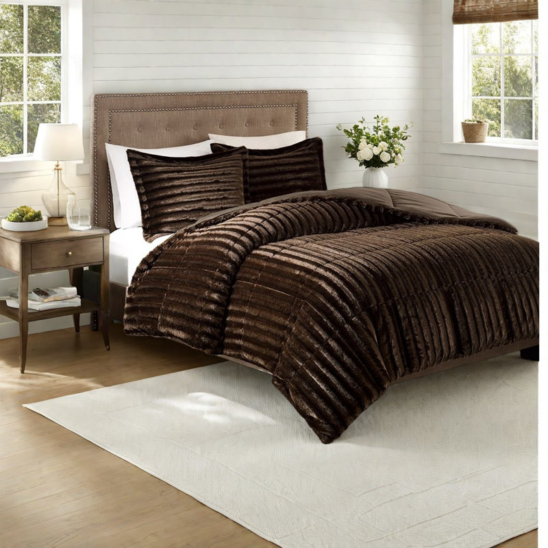 Luxurious Faux Fur Bedding Sets, Polyester, Glamorous Home Style