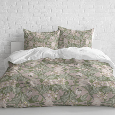 Ogee Leaf 3- Piece Decorative Lightweight Comforter Set