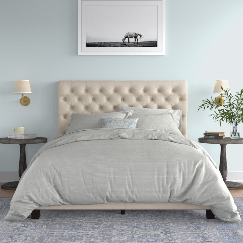 Kaster Upholstered Sleigh Bed, Queen