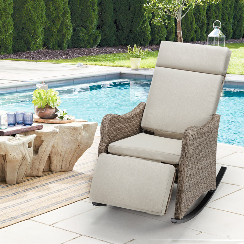 Chaise berçante d'extérieur en osier Edina, Beige