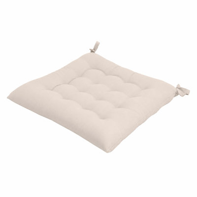 Comfortable Square Chair Seat Pad – Upgrade dining chairs, kitchen seating and garden furniture with this 40 x 40cm chair cushion, combining comfortable padding with contemporary styling for versatile use across indoor and outdoor seating areas.