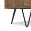 Bibliothèque basse Chase 30 "en bois d'acacia massif et métal avec tablettes ouvertes et structure en métal