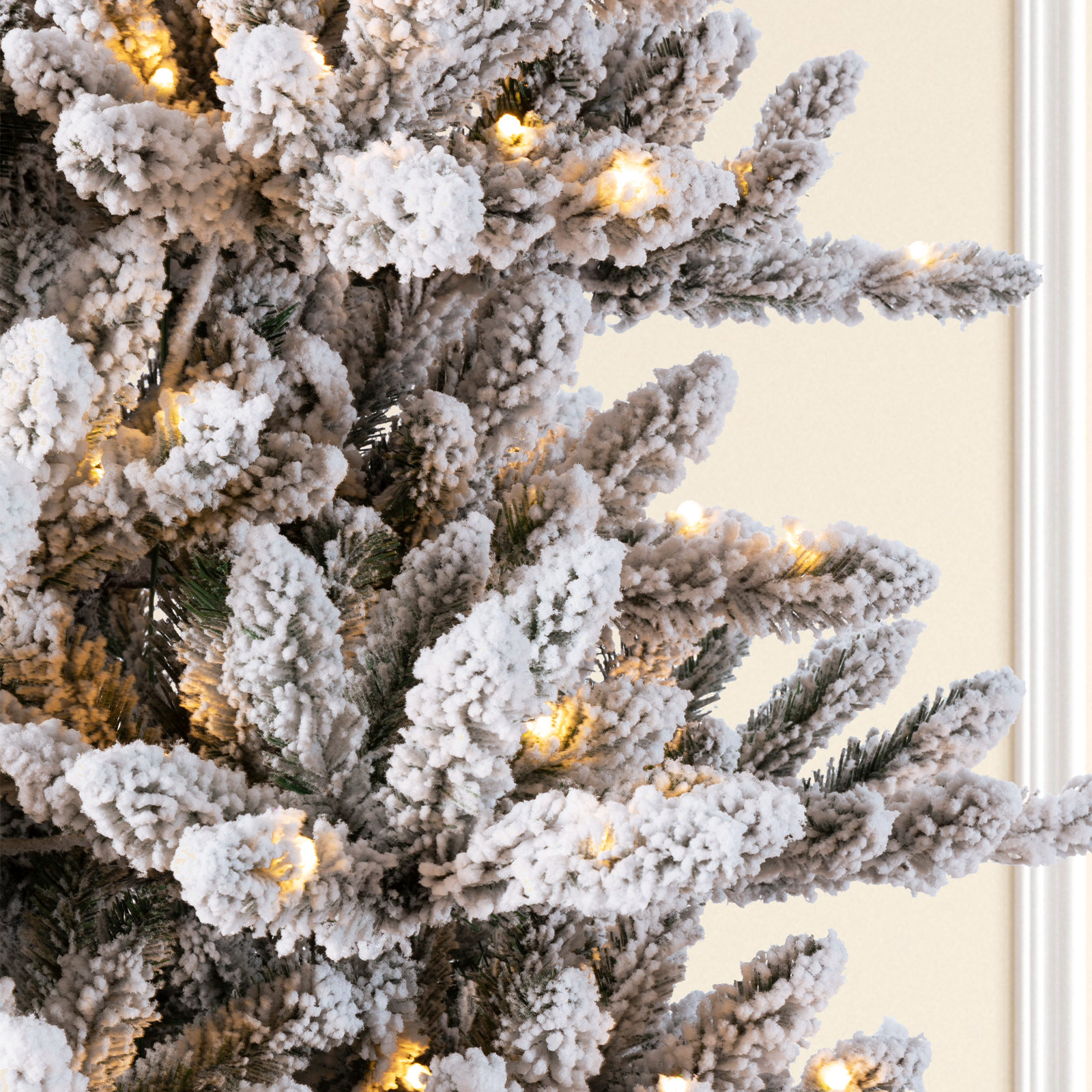 Guillema Frosted 7.5' Pre-Lit Fir Christmas Tree, 7.5'