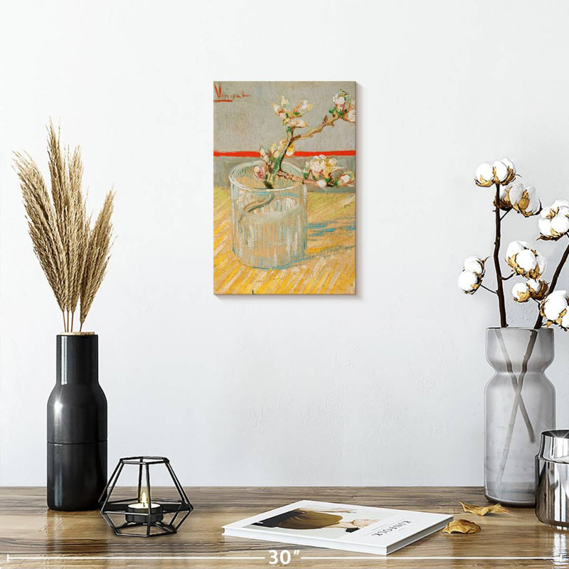 Harnek brin d'amandier en fleurs dans un verre, H 12 po x l 8 po