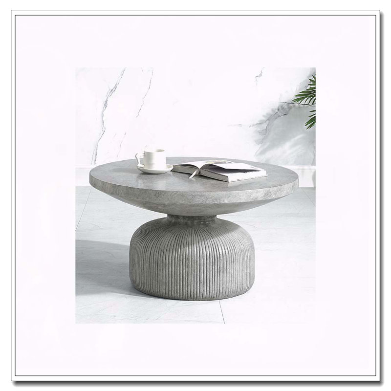 Table basse grise patinée avec plateau rond et base piédestal