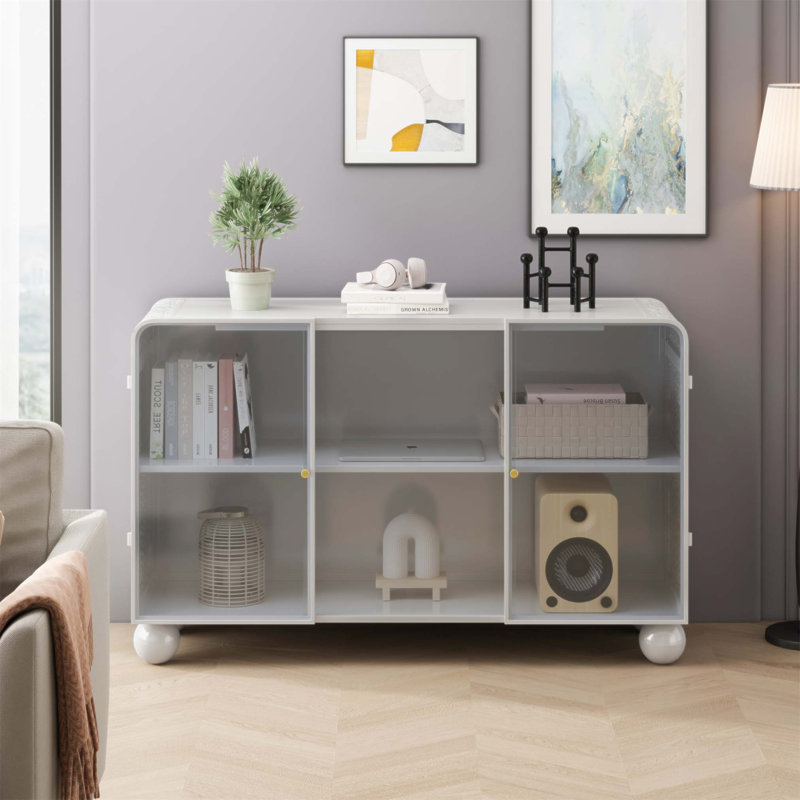 Armoire de rangement élégante en fer et en verre du sol au plafond pour une décoration moderne et une utilisation polyvalente dans la cuisine, le salon ou la salle de bain.