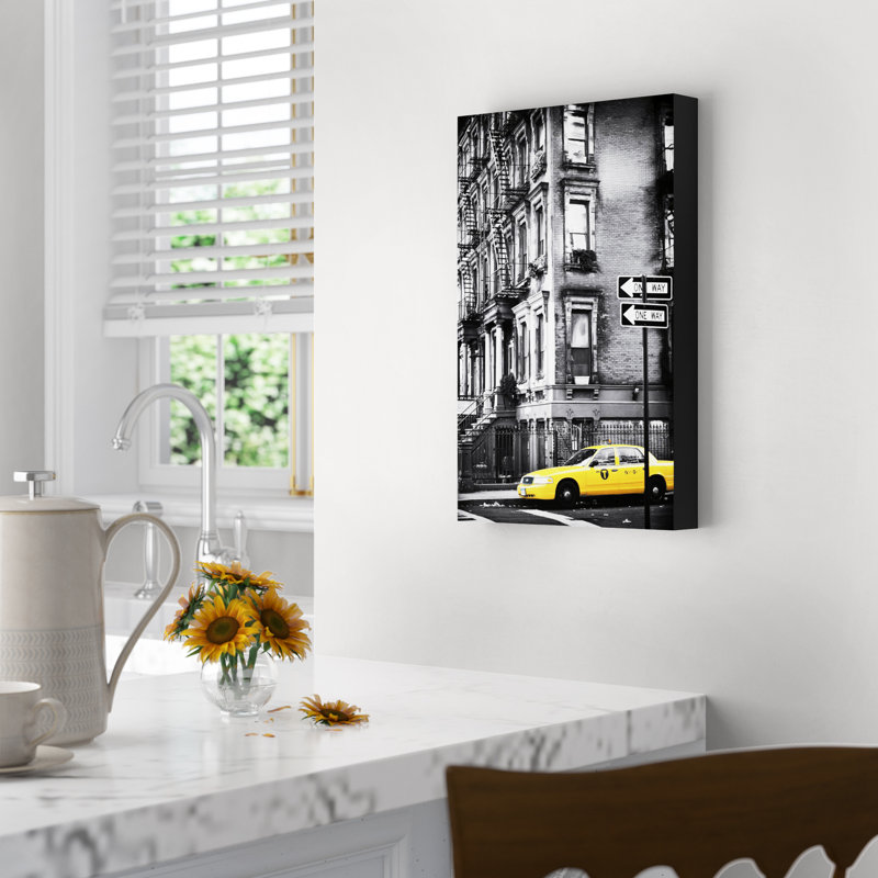 NYC Yellow Cab, reproduction de photo sur toile tendue, H 19 po x l 12 po x P 2 po