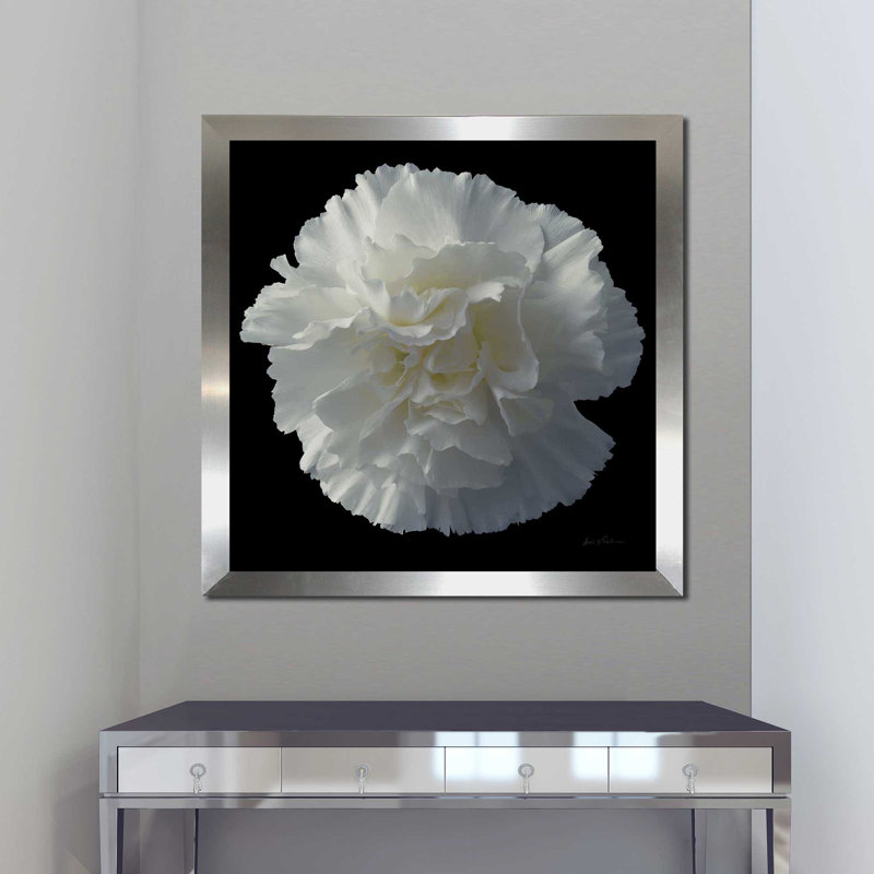 Floral Majesty III - photographie, H 31,5 po x l 31,5 po x P 1 po, Encadrement argenté