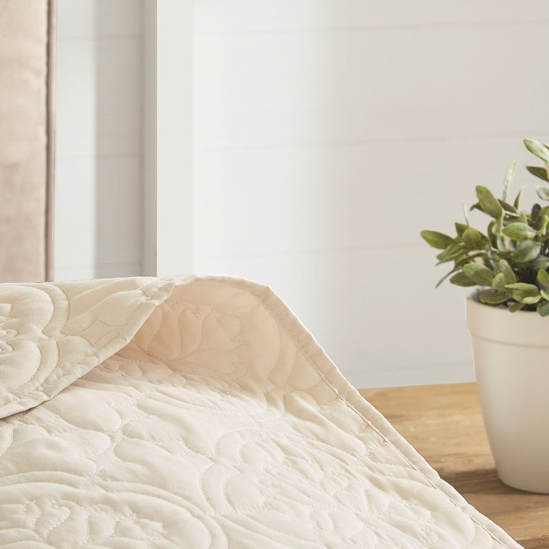 Cream King/ King Bedspread - 3 Pieces & Chic Medallion Quilting Easy Wash Maintenance Bedding, King Bedspread  + 2 King Shams