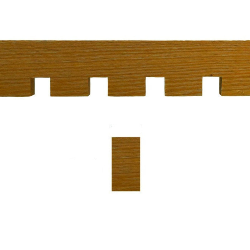 Moulure dentelée de 1 5/8 po de haut x 5/8 po. Sans finition, L 1,63 po x H 0,63 po x P 42 po, Chêne rouge