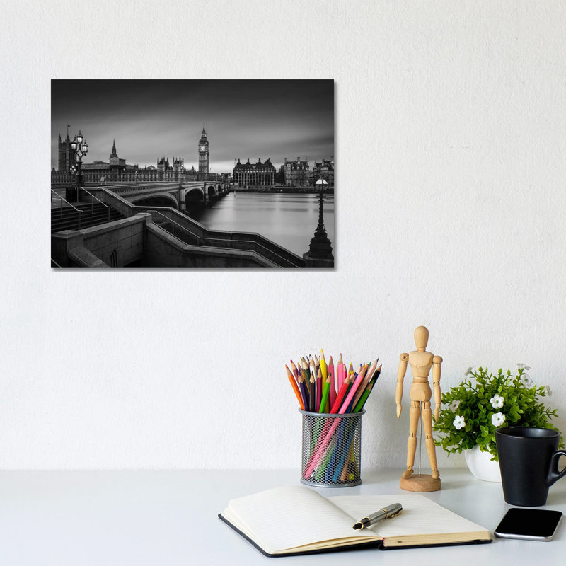 Westminster Bridge by Oscar Lopez - Wrapped Canvas Gallery-Wrapped Canvas Giclée, 20.32 cm H x 30.48 cm W