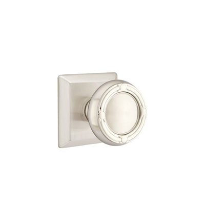 Ensemble de boutons de passage Emtek avec rosette Quincy et ruban et bouton Reed