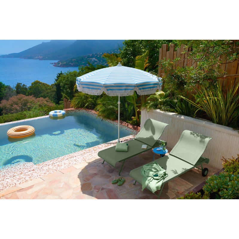 Table d'appoint en acier thermolaqué Cocotte, Lapilli gris, H 14 po x L 13,5 po x l 13,5 po