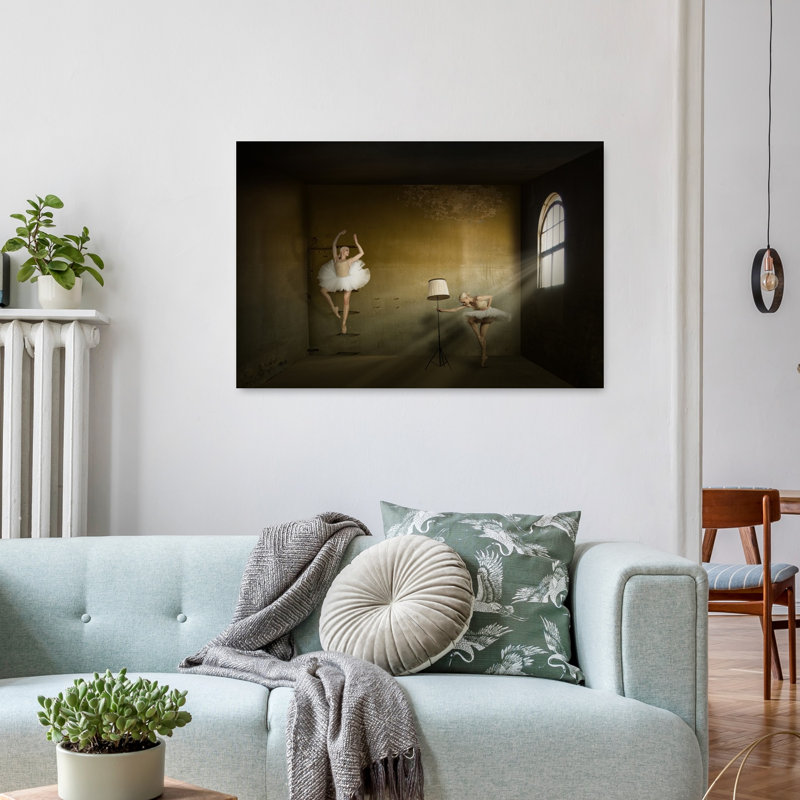 Rêve de danseuses de ballet - Illustration murale à l'architecture dramatique, élégante et éthérée, H 24 po x l 36 po