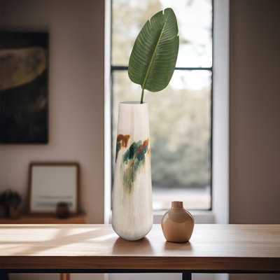 Decorative Metal Iron Vase with Glam Style and Artistic Swirl Detailing for Contemporary Accent Display in Modern Interiors