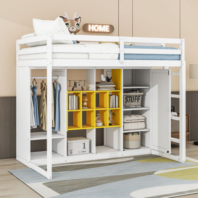 Lit mezzanine en bois avec garde-robe, tablettes de rangement et échelle