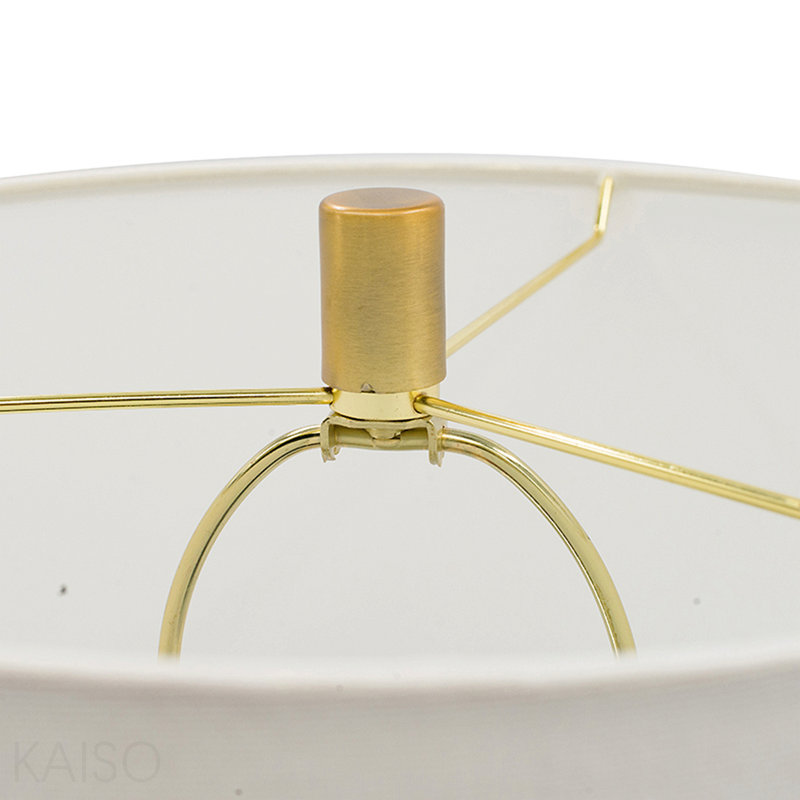 15 po x 15 po x 30 po avec lampe de table en métal