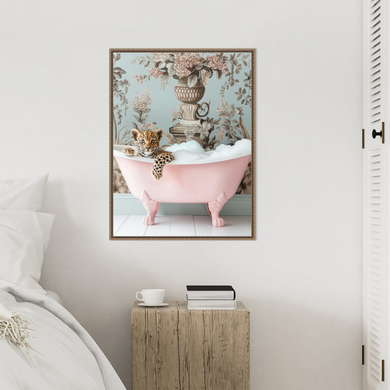 «Leopard Pink Bubble Bath» par Hostetter, reproduction d'art sur toile encadrée, H 30 po x l 23 po