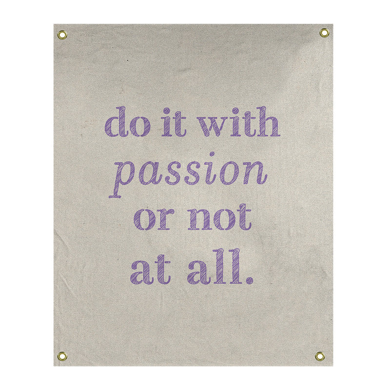 Tapisserie en polyester pour citation de passion, H 36 po x l 26 po, Blanc / Mauve