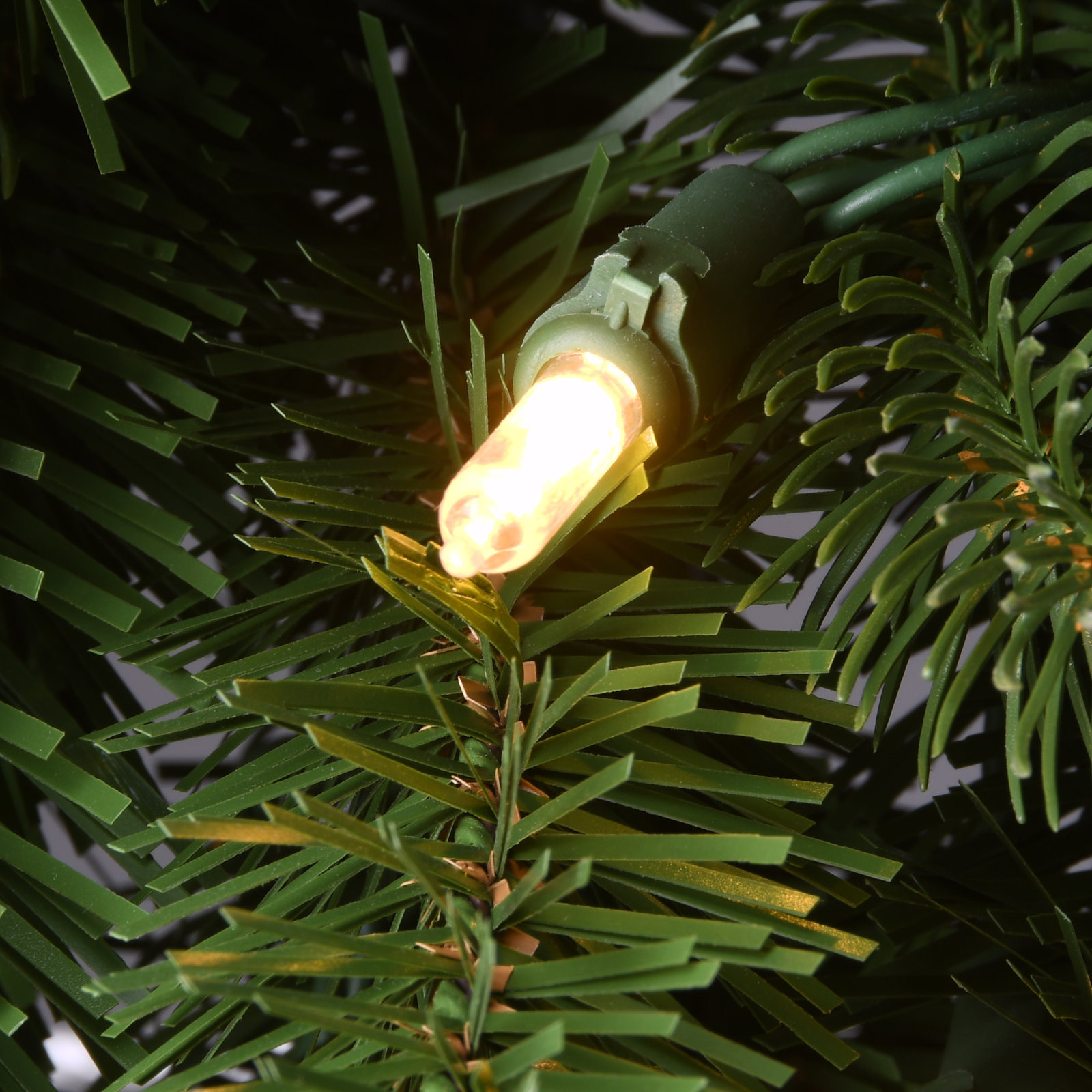 48'' Faux Fir Lighted Wreath