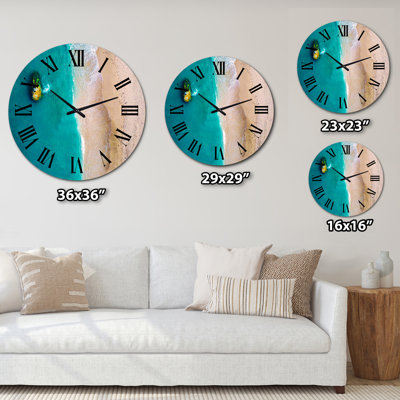 Vue aérienne de la magnifique plage de l'océan bleu - Horloge murale traditionnelle