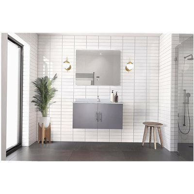 Lavabo de baignoire avec robinet et miroir à DEL